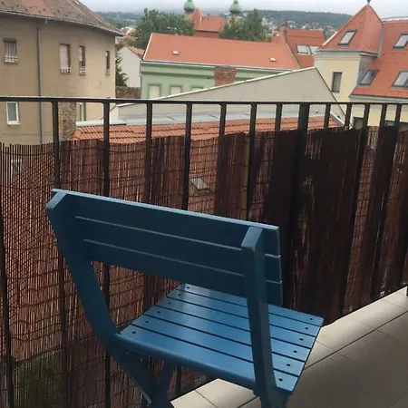 Tango Apartman *